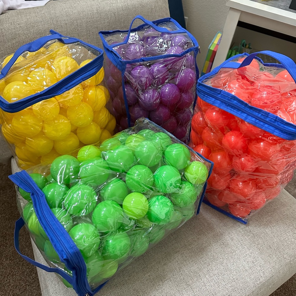 100 ball pit balls